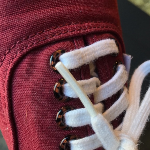 Unisex Burgundy Van’s mens size 4 Leopard printed lace holes white laces - Picture 5 of 6